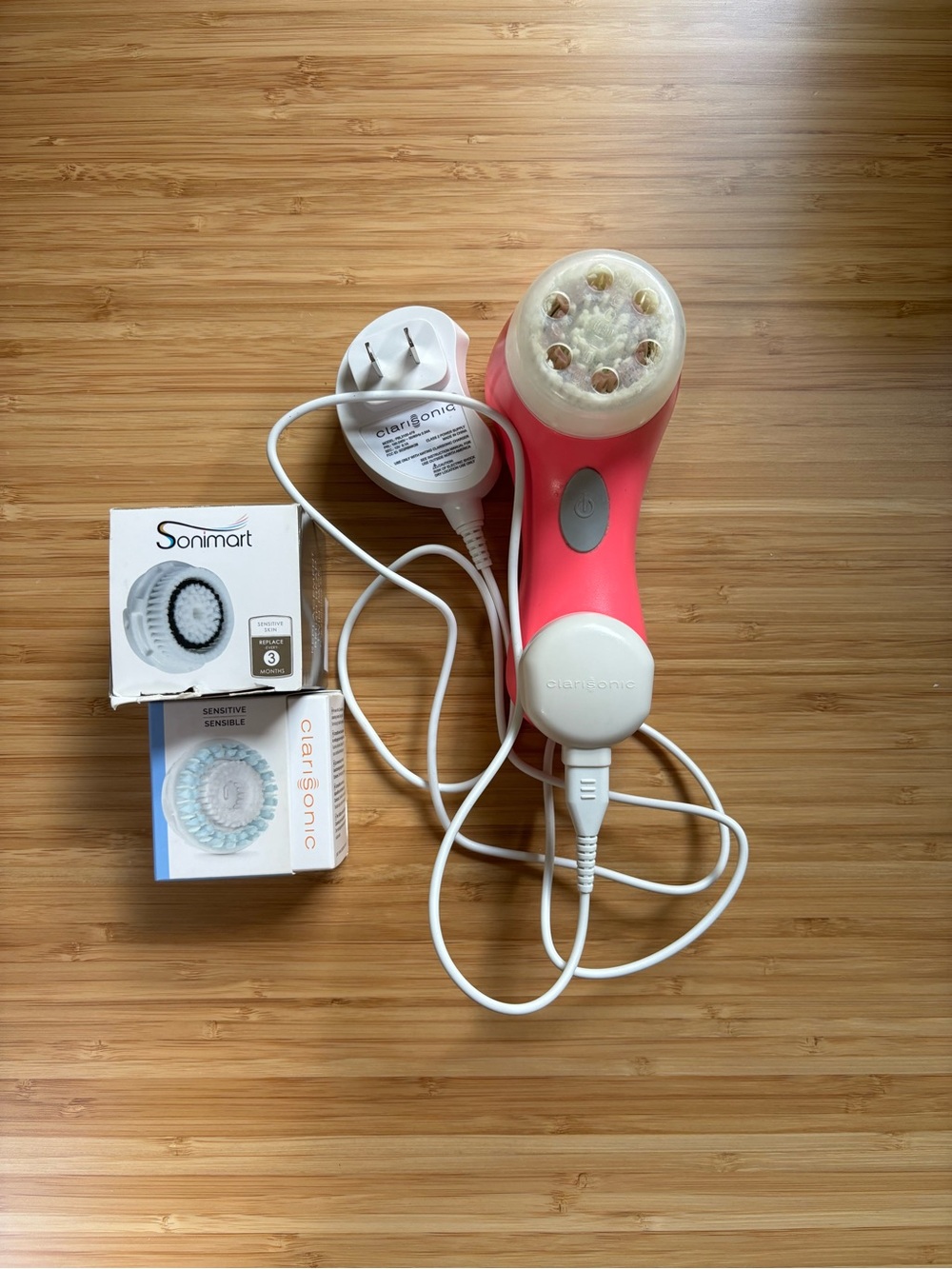 Clarisonic MIA with 2 replacement heads